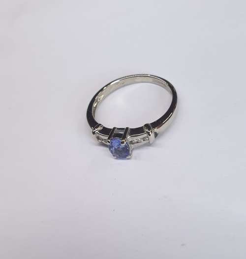 White Gold Diamond & Tanzanite Ring